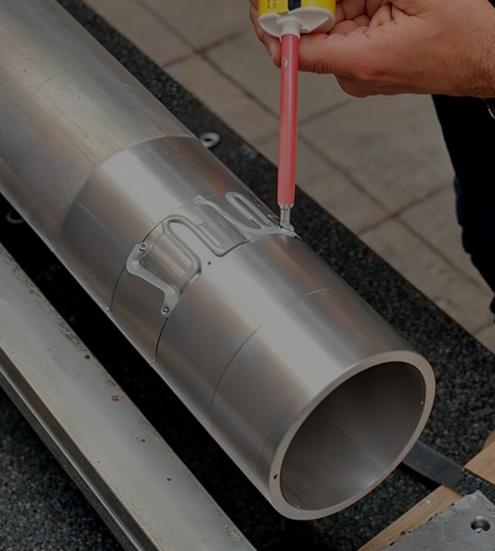 Для склейки металла